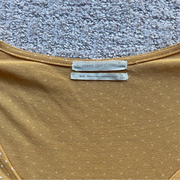 Urban Outfitters yellow polka dot top - Picture 3 of 4